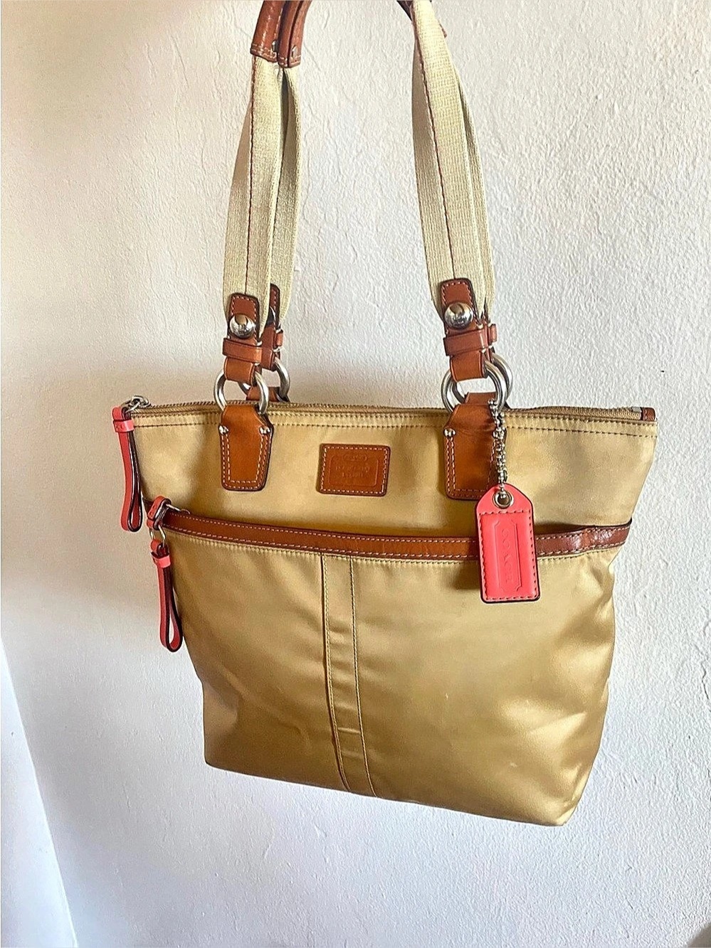 Coach M0749-17745 Tote Beige & Brown